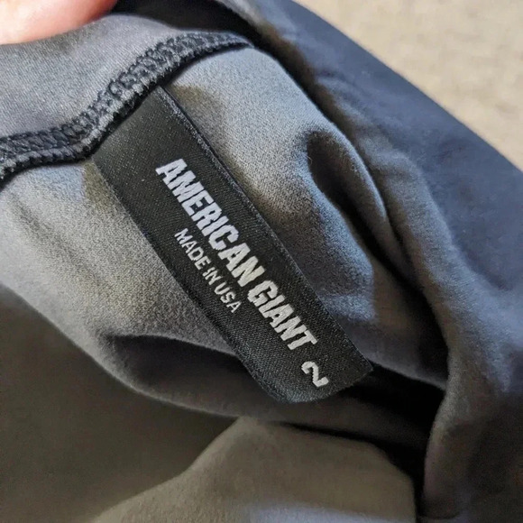 NEW American Giant Black Gray Camo Leggings Size 2 Pocket Power Legging - Picture 5 of 5